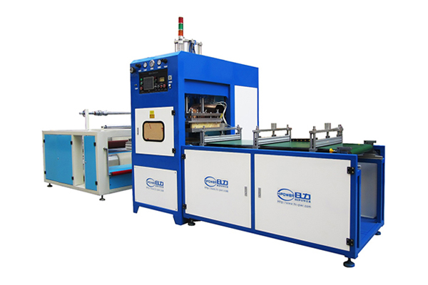 Automatic Plastic Box Creasing and Die Cutting Machine